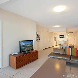 Blue C 4*, Coolangatta Australia